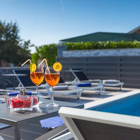 Danijela 펜션 풀라