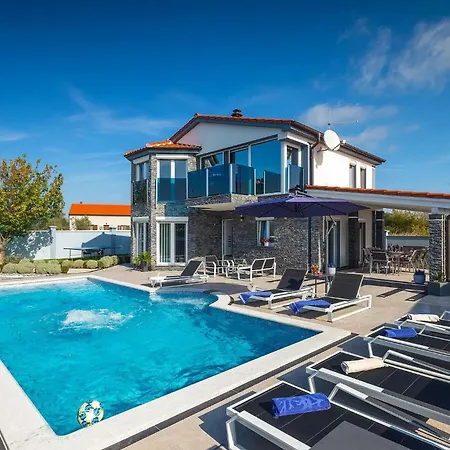 Danijela Prázdninový dům *