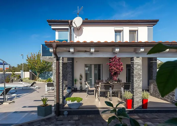 Danijela בית נופש פולה